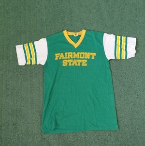 VINTAGE 1981 Fairmont State Fighting Falcons 80's V-neck College T Shirt Sz Medi